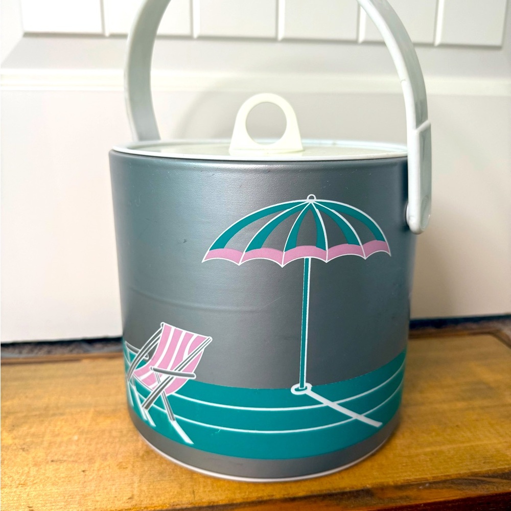 Vintage Retro Ice bucket- beachy - summertime vibes Giraffe Co- barware